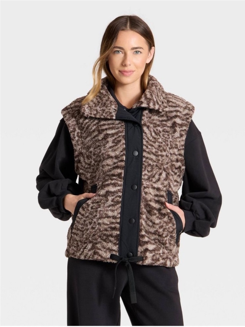 JoyLab Women’s High Pile Sherpa Lodge Vest - Animal Print Size Small NWOT
